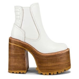 Jeffrey Campbell Critical Platform Y2K Inspired Bootie in White Tan Size 8